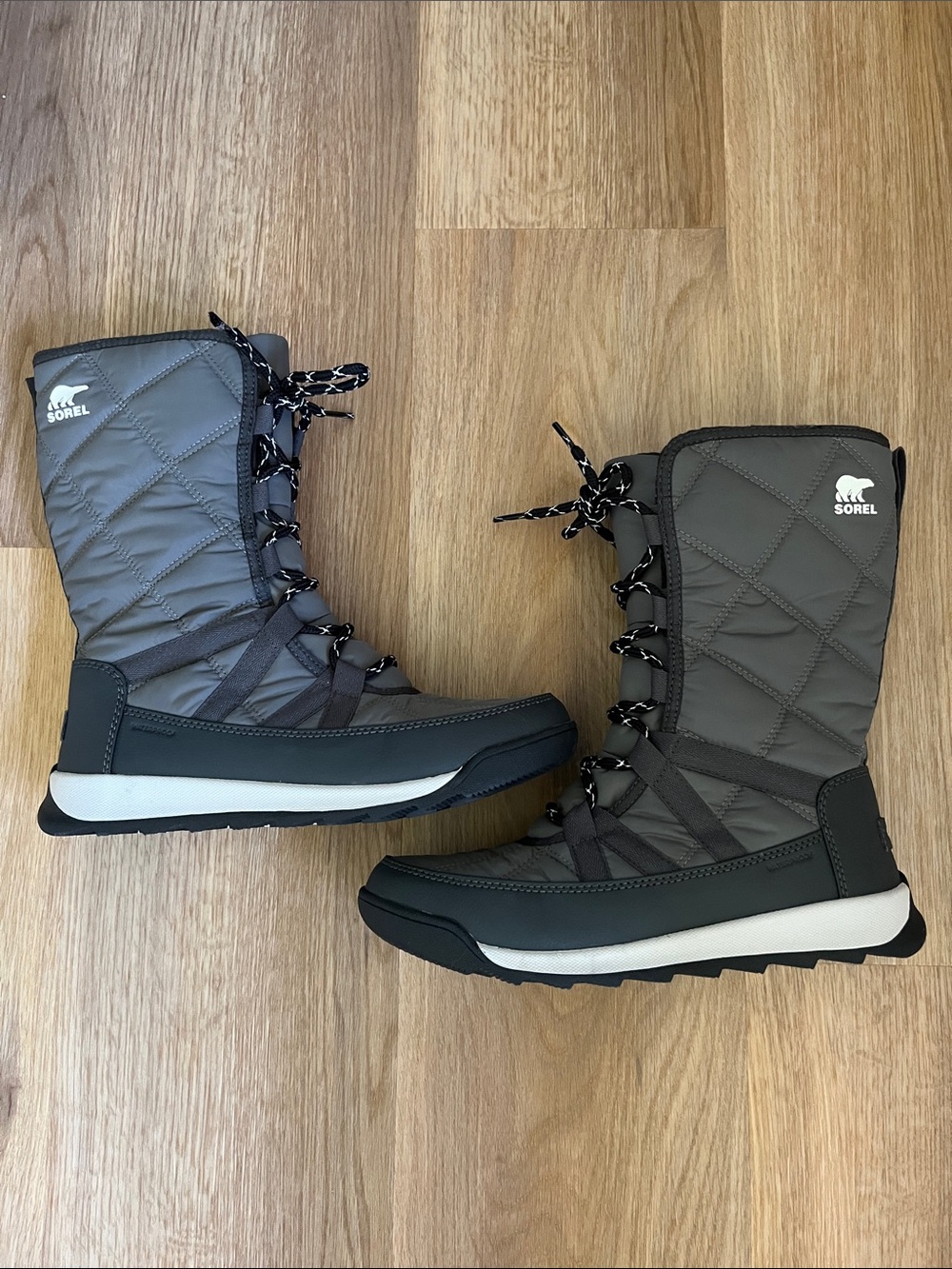 Sorel Women's Whitney II Quilted Lace-Up Winter Boots in Gray and Black